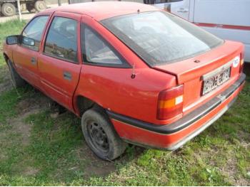 imagine dezmembrez-Opel-Vectra-avariat-3103.htm