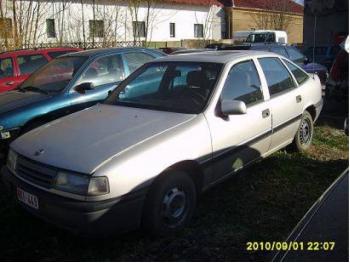 imagine dezmembrez-Opel-Vectra-avariat-3944.htm