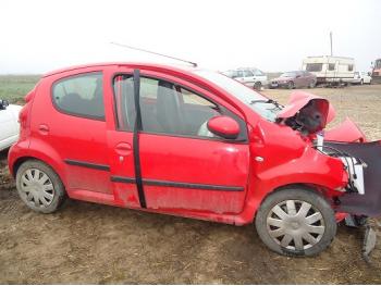 dezmembrez-Peugeot-107-avariat-16446.htm imagine dezmembrez-Peugeot-107-avariat-16446.htm