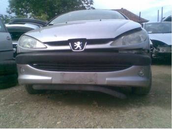 imagine dezmembrez-Peugeot-206-avariat-11441.htm