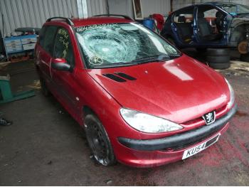 dezmembrez-Peugeot-206-avariat-26642.htm imagine dezmembrez-Peugeot-206-avariat-26642.htm