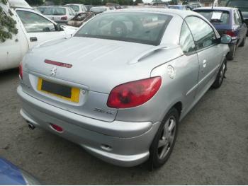 imagine dezmembrez-Peugeot-206-avariat-2677.htm