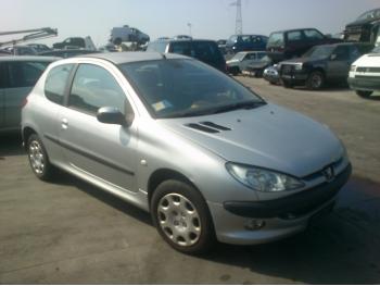 dezmembrez-Peugeot-206-avariat-27555.htm imagine dezmembrez-Peugeot-206-avariat-27555.htm