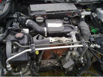 imagine dezmembrez-Peugeot-206-avariat-28098.htm