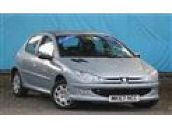imagine dezmembrez-Peugeot-206-avariat-411.htm