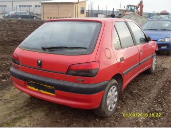imagine dezmembrez-Peugeot-306-avariat-21021.htm