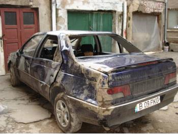 dezmembrez-Peugeot-405-avariat-9576.htm imagine dezmembrez-Peugeot-405-avariat-9576.htm