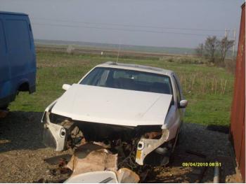 dezmembrez-Peugeot-605-avariat-2364.htm imagine dezmembrez-Peugeot-605-avariat-2364.htm
