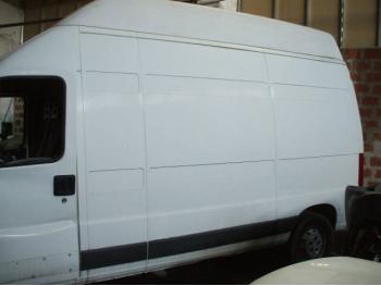 imagine dezmembrez-Peugeot-Boxer-avariat-3078.htm