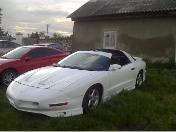 imagine dezmembrez-Pontiac-Firebird-avariat-16724.htm