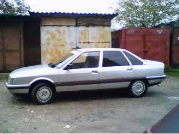 imagine dezmembrez-Renault-21-avariat-277.htm