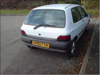 dezmembrez-Renault-Clio-I-avariat-13631.htm imagine dezmembrez-Renault-Clio-I-avariat-13631.htm