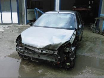 dezmembrez-Renault-Clio-I-avariat-14483.htm imagine dezmembrez-Renault-Clio-I-avariat-14483.htm