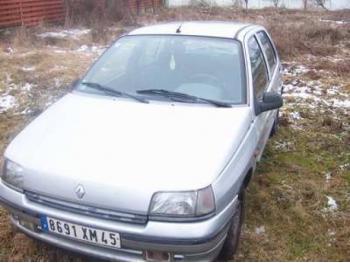 imagine dezmembrez-Renault-Clio-I-avariat-898.htm