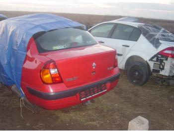 dezmembrez-Renault-Clio-II-avariat-18624.htm imagine dezmembrez-Renault-Clio-II-avariat-18624.htm