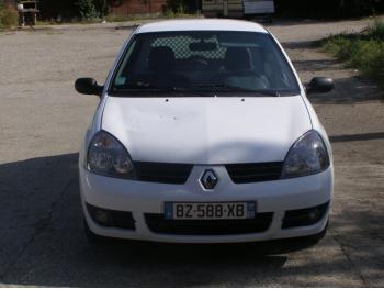 imagine dezmembrez-Renault-Clio-II-avariat-22175.htm