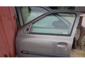 dezmembrez-Renault-Clio-II-avariat-25971.htm imagine dezmembrez-Renault-Clio-II-avariat-25971.htm