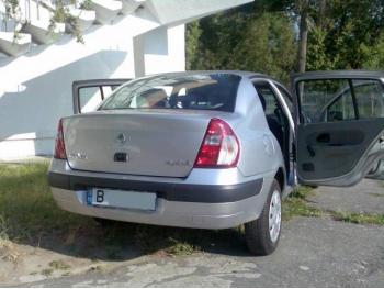 imagine dezmembrez-Renault-Clio-II-avariat-2985.htm