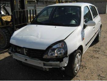imagine dezmembrez-Renault-Clio-II-avariat-96.htm