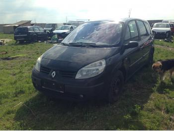 imagine dezmembrez-Renault-Grand-Scenic-avariat-27313.htm