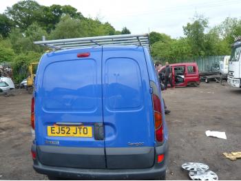 dezmembrez-Renault-Kangoo-avariat-26644.htm imagine dezmembrez-Renault-Kangoo-avariat-26644.htm