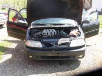 dezmembrez-Renault-Laguna-I-avariat-14785.htm imagine dezmembrez-Renault-Laguna-I-avariat-14785.htm