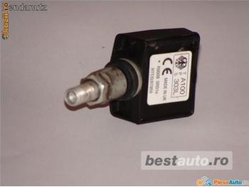 dezmembrez-Renault-Laguna-I-avariat-20775.htm imagine dezmembrez-Renault-Laguna-I-avariat-20775.htm