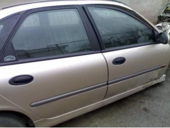 imagine dezmembrez-Renault-Laguna-I-avariat-502.htm