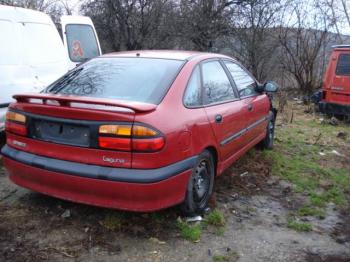 imagine dezmembrez-Renault-Laguna-I-avariat-8952.htm