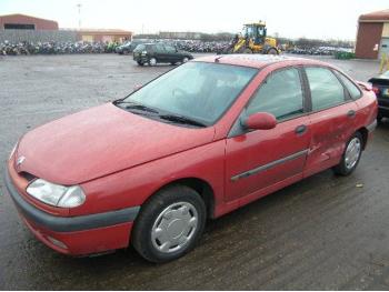 dezmembrez-Renault-Laguna-II-avariat-2826.htm imagine dezmembrez-Renault-Laguna-II-avariat-2826.htm