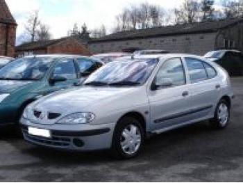 dezmembrez-Renault-Megane-avariat-12110.htm imagine dezmembrez-Renault-Megane-avariat-12110.htm
