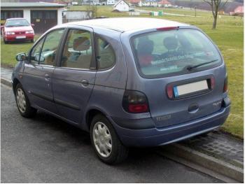 dezmembrez-Renault-Megane-avariat-14758.htm imagine dezmembrez-Renault-Megane-avariat-14758.htm