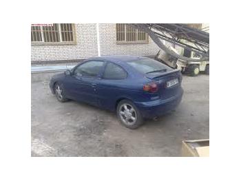 imagine dezmembrez-Renault-Megane-avariat-17850.htm