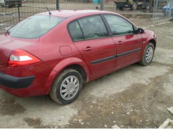 imagine dezmembrez-Renault-Megane-avariat-19850.htm