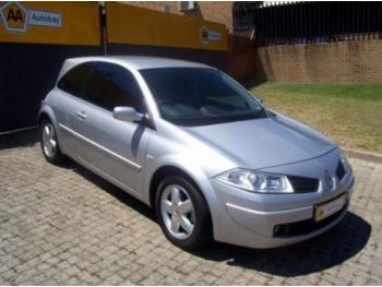 imagine dezmembrez-Renault-Megane-avariat-20473.htm