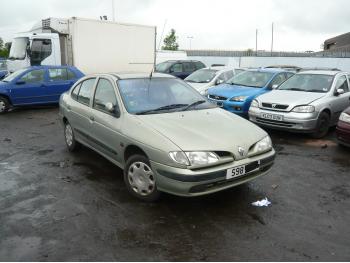 dezmembrez-Renault-Megane-avariat-26640.htm imagine dezmembrez-Renault-Megane-avariat-26640.htm