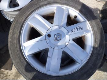 imagine dezmembrez-Renault-Megane-avariat-27407.htm