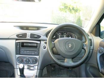dezmembrez-Renault-Megane-avariat-463.htm imagine dezmembrez-Renault-Megane-avariat-463.htm
