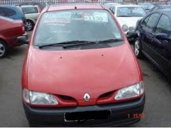 imagine dezmembrez-Renault-Scenic-avariat-14611.htm