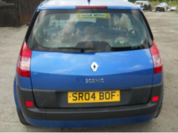 imagine dezmembrez-Renault-Scenic-avariat-15886.htm