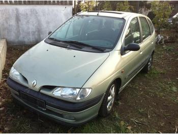 imagine dezmembrez-Renault-Scenic-avariat-16757.htm