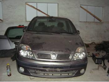 imagine dezmembrez-Renault-Scenic-avariat-3958.htm