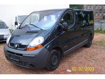 dezmembrez-Renault-Trafic-II-avariat-3281.htm imagine dezmembrez-Renault-Trafic-II-avariat-3281.htm