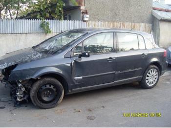 imagine dezmembrez-Renault-VelSatis-avariat-21662.htm