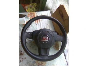 imagine dezmembrez-Seat-Leon-avariat-11793.htm