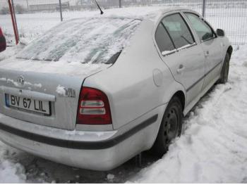 imagine dezmembrez-Skoda-Octavia-avariat-14330.htm
