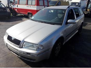 imagine dezmembrez-Skoda-Octavia-avariat-28820.htm