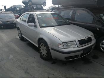 imagine dezmembrez-Skoda-Octavia-avariat-29395.htm
