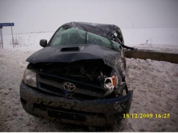 imagine dezmembrez-Toyota-Hilux-avariat-2326.htm