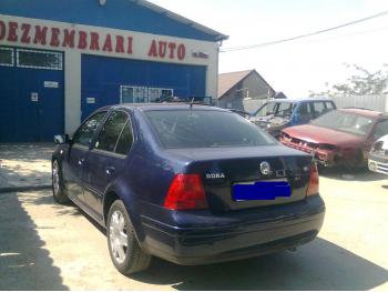 imagine dezmembrez-Volkswagen-Bora-avariat-15359.htm